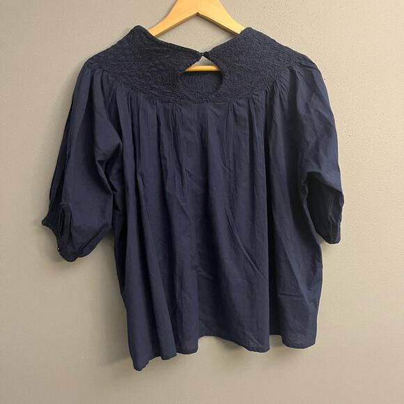 Solitaire Smocked Blouse - Picture 2 of 4